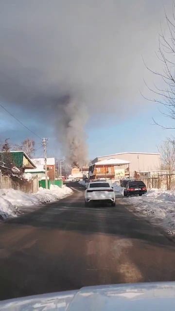 В Саратове в Затоне горел частный дом смотреть онлайн