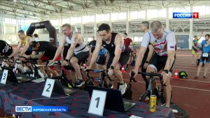 В Кирове состоялись соревнования по индор-триатлону