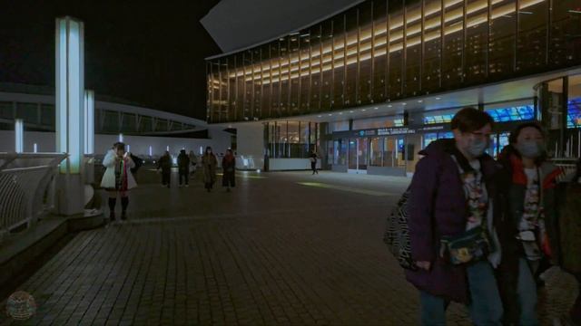 Йокогама Минато Мирай ночью фестиваль фейерверков и спокойная городская прогулка по Японии 🌃 смотреть онлайн