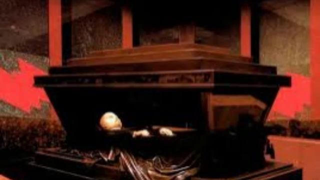 102 года назад - В Москве открыт Мавзолей Ленина смотреть онлайн