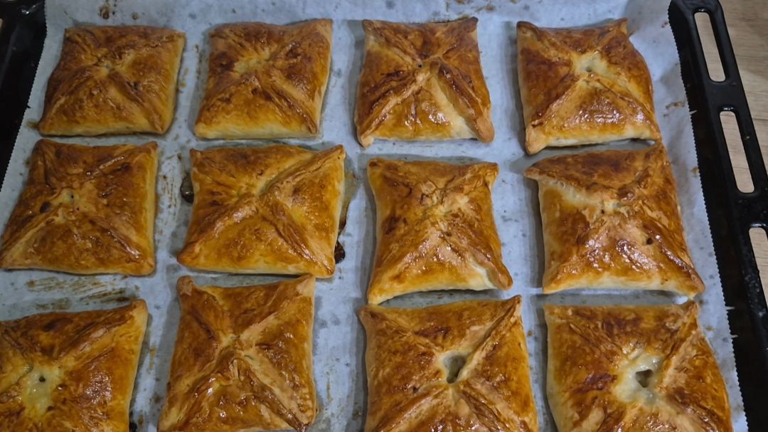 БАЛУЮ СТУДЕНТА 🤣 смотреть онлайн