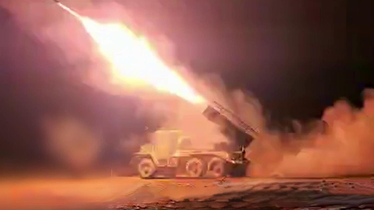 Вооруженные силы РФ нанесли удары по объектам, критически важным для снабжения подразделений ВСУ. смотреть онлайн