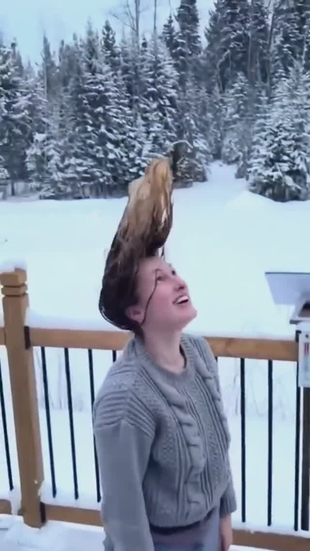 Зима не перестает удивлять! 😂 смотреть онлайн