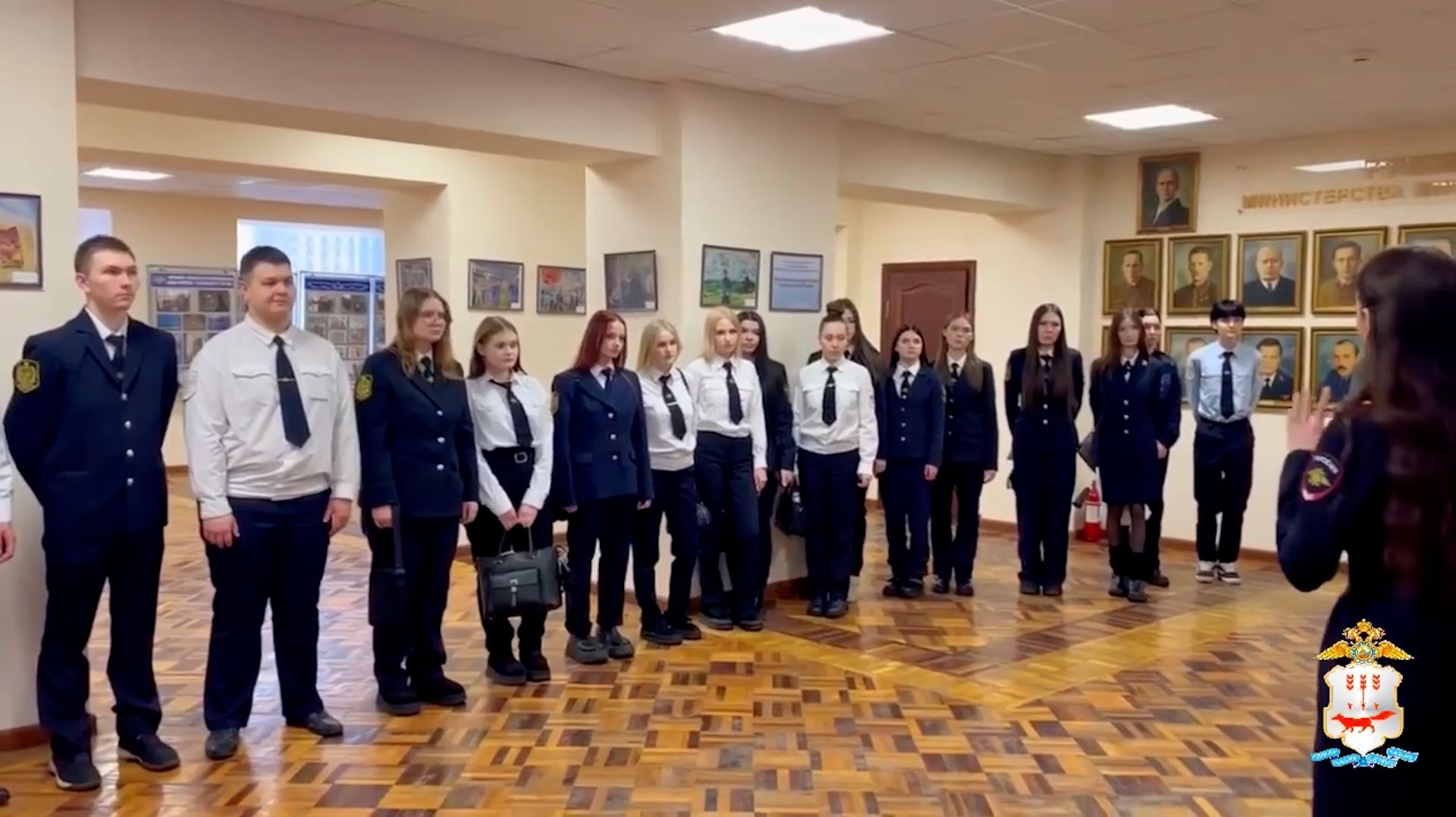 Студенческий десант в МВД смотреть онлайн