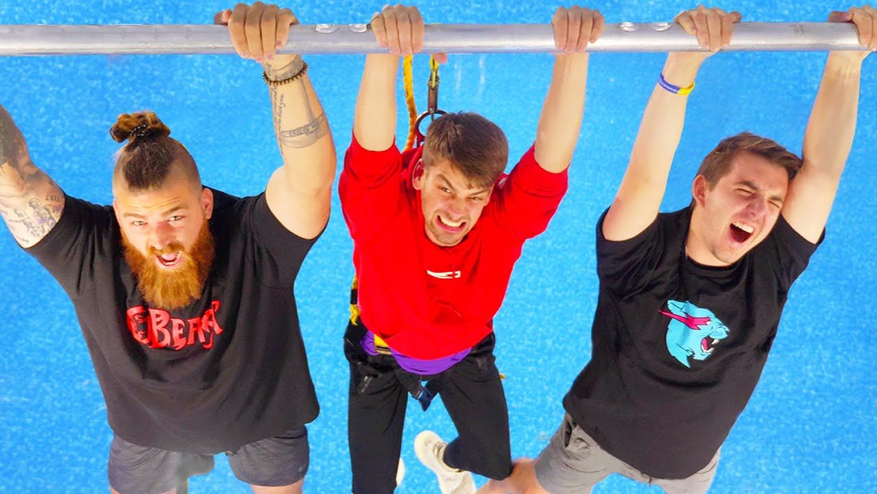 КТО ПОСЛЕДНИЙ УПАДЕТ ПОЛУЧИТ $1,000,000
MRBEAST МИСТЕРБИСТ НА РУССКОМ смотреть онлайн