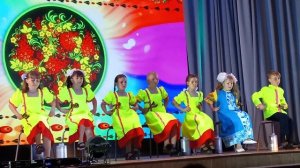 "Ой, Варенька, Варенька"  Выступление ансамбля ложкарей "Саранча"