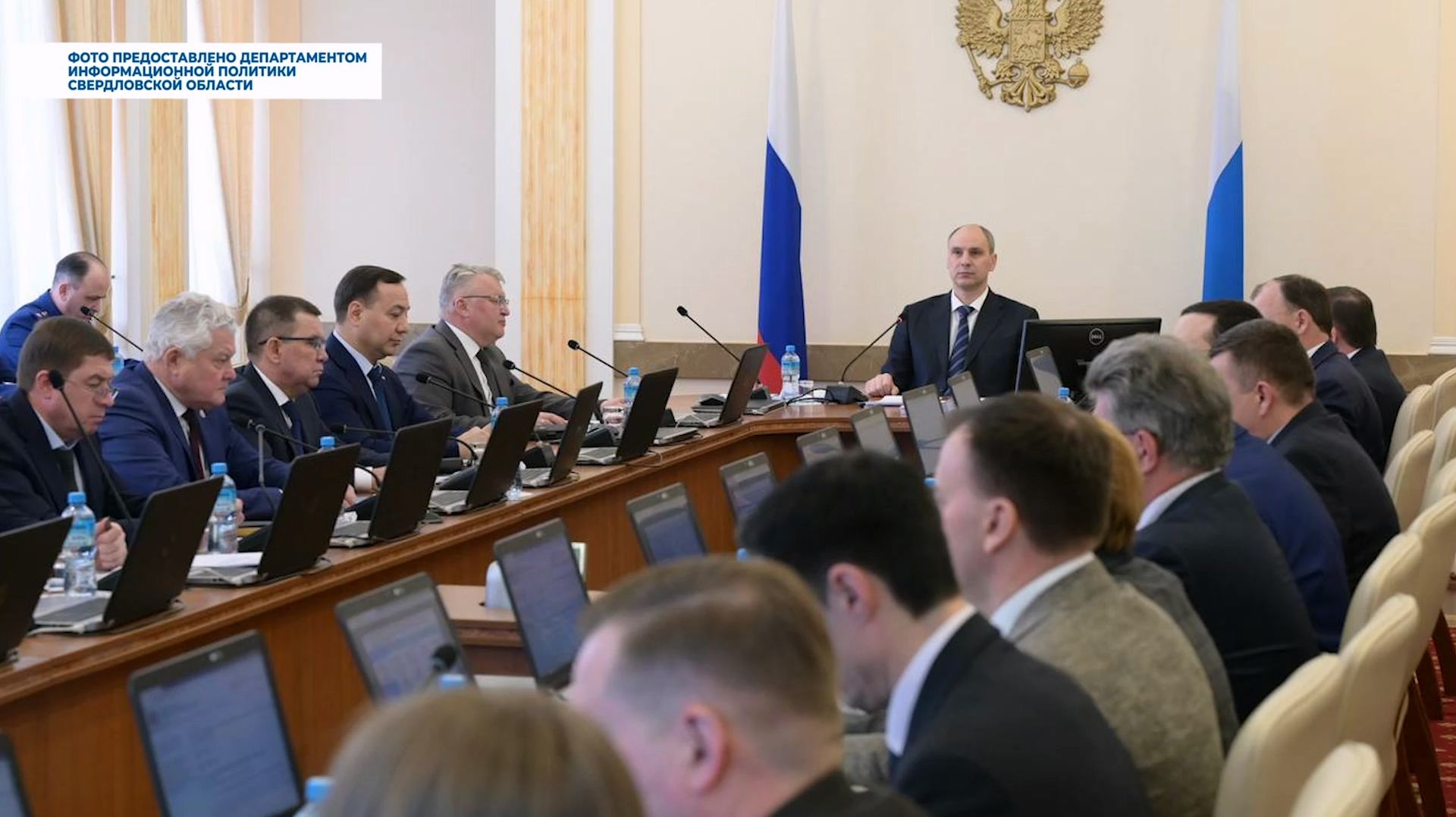 Серов получит 142,5 млн рублей из областного бюджета на строительство и реконструкцию дорог смотреть онлайн