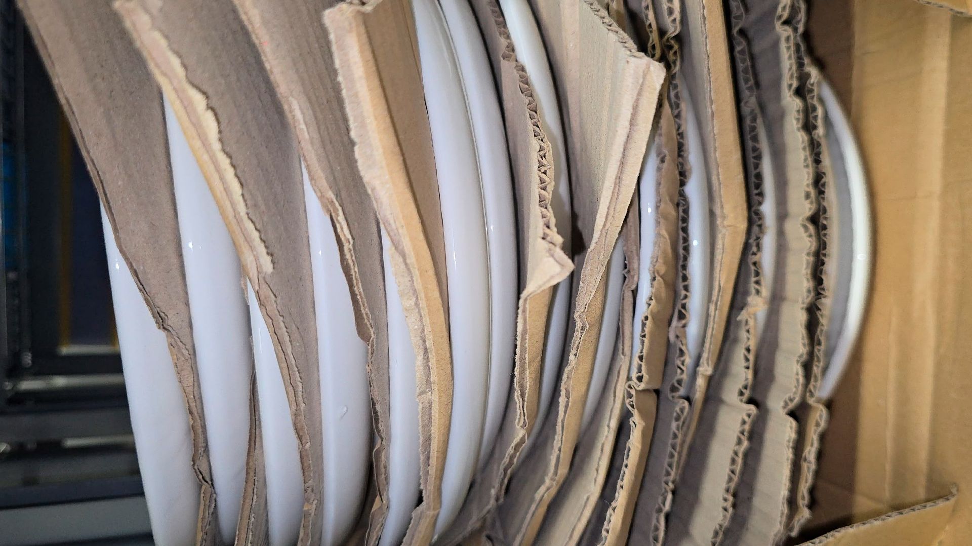 В Чижике глобальная распродажа на ВСЮ обувь и одежду в -50%! Почему бы и не взять?! Одеяла, подушки смотреть онлайн