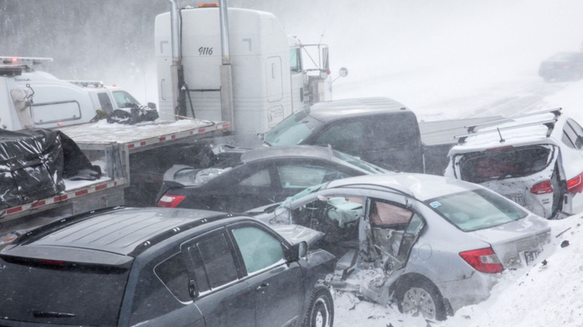 Восемь ДТП произошли на трассе М-4 «Дон» в Краснодарском крае. Пять человек пострадали смотреть онлайн
