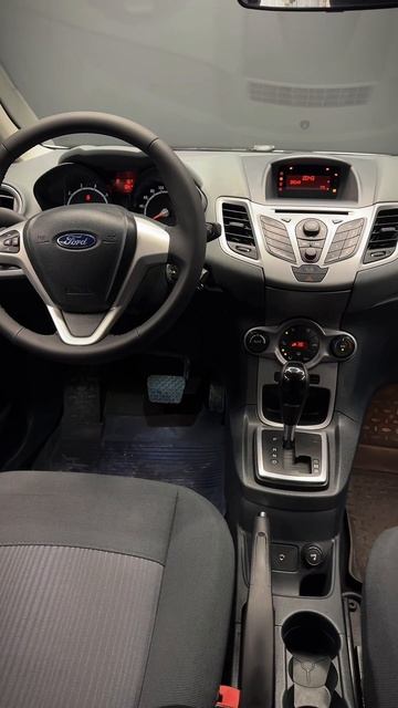Ford Fiesta смотреть онлайн