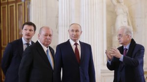 Владимир Путин и Верховный правитель Малайзии султан Ибрагим посетили Эрмитаж