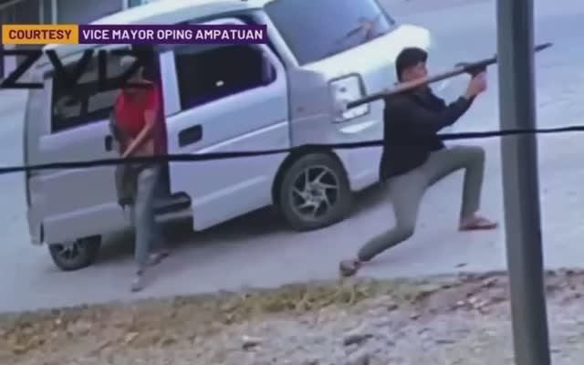 Мэр на Филиппинах выжил после выстрела из РПГ