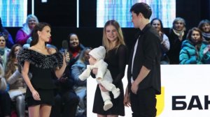 Выпуск Ледникового периода с Алиной Загитовой прошёл удачно и спасение малыша из тонущей машины.