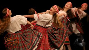 "Вепсский танец", Ансамбль "Ритмы детства". "Vepsian Dance", Ensemble "Rhythms of Childhood".