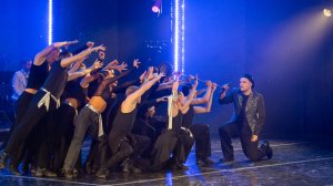 STANDING NEXT TO ME (хип-хоп)