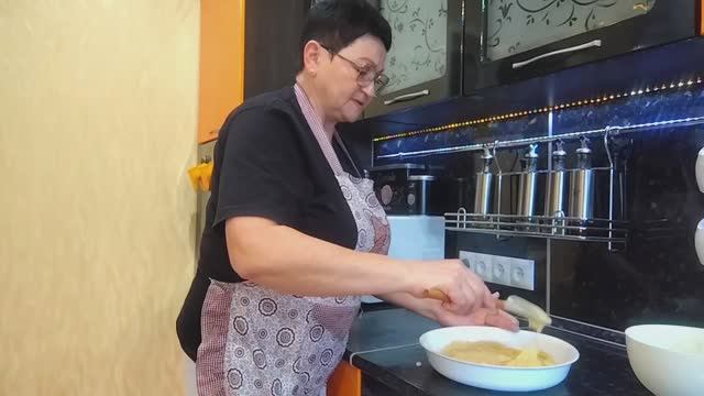 ИСПЕКЛА АПЕЛЬСИНОВЫЙ КЕКС смотреть онлайн