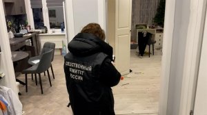 В Сергиевом Посаде мужчина убил сожительницу и ранил соседку: кадры с места событий