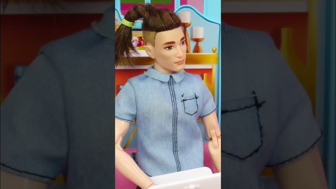 Большой сюрприз! Кроватка для малыша уже в пути ✨ #Barbie #длядетей #shorts смотреть онлайн