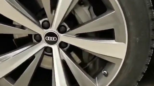 Dynamic wheel caps with AUDI logo/rings. VAG-UPGRADE.RU смотреть онлайн