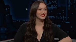 Кэт Деннингс о том, как начала сниматься в юном возрасте, о рекламе средств от энуреза и о работе с