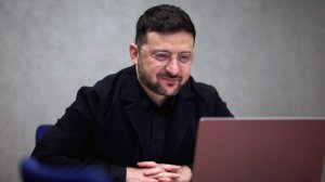 Жители Украины пожелали Зеленскому на день рождения адекватности