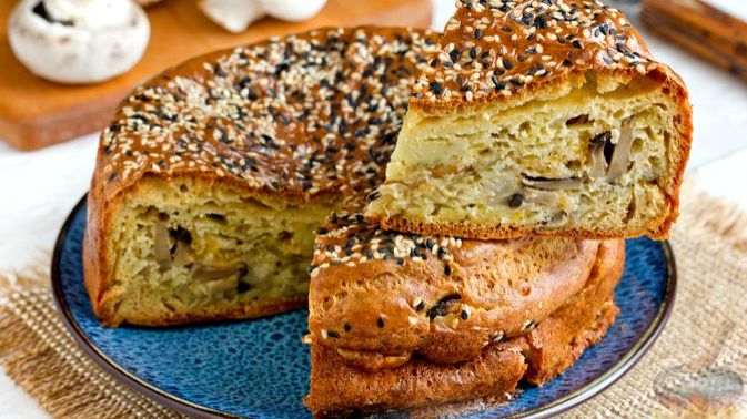 ЗАЛИВНОЙ ПИРОГ С ЛУКОМ И ГРИБАМИ смотреть онлайн