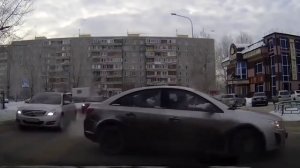 Автошкола в Екатеринбурге, учеба на примерах