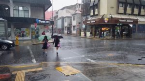 ef5e_elem_11a_3_listening_b