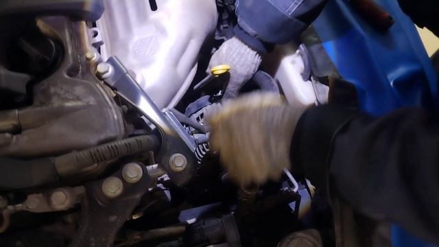 Тойота Камри, шум навесного, быстрый ремонт смотреть онлайн