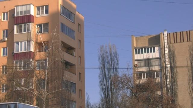 В Воронеже семья лишилась денег и украшений из-за мошенников смотреть онлайн