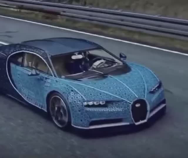 Bugatti из деталей Lego 😳 (подробности в закрепе) смотреть онлайн