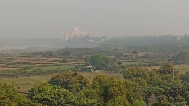 Река Ямуна и Тадж Махал со стен Красного форта! смотреть онлайн