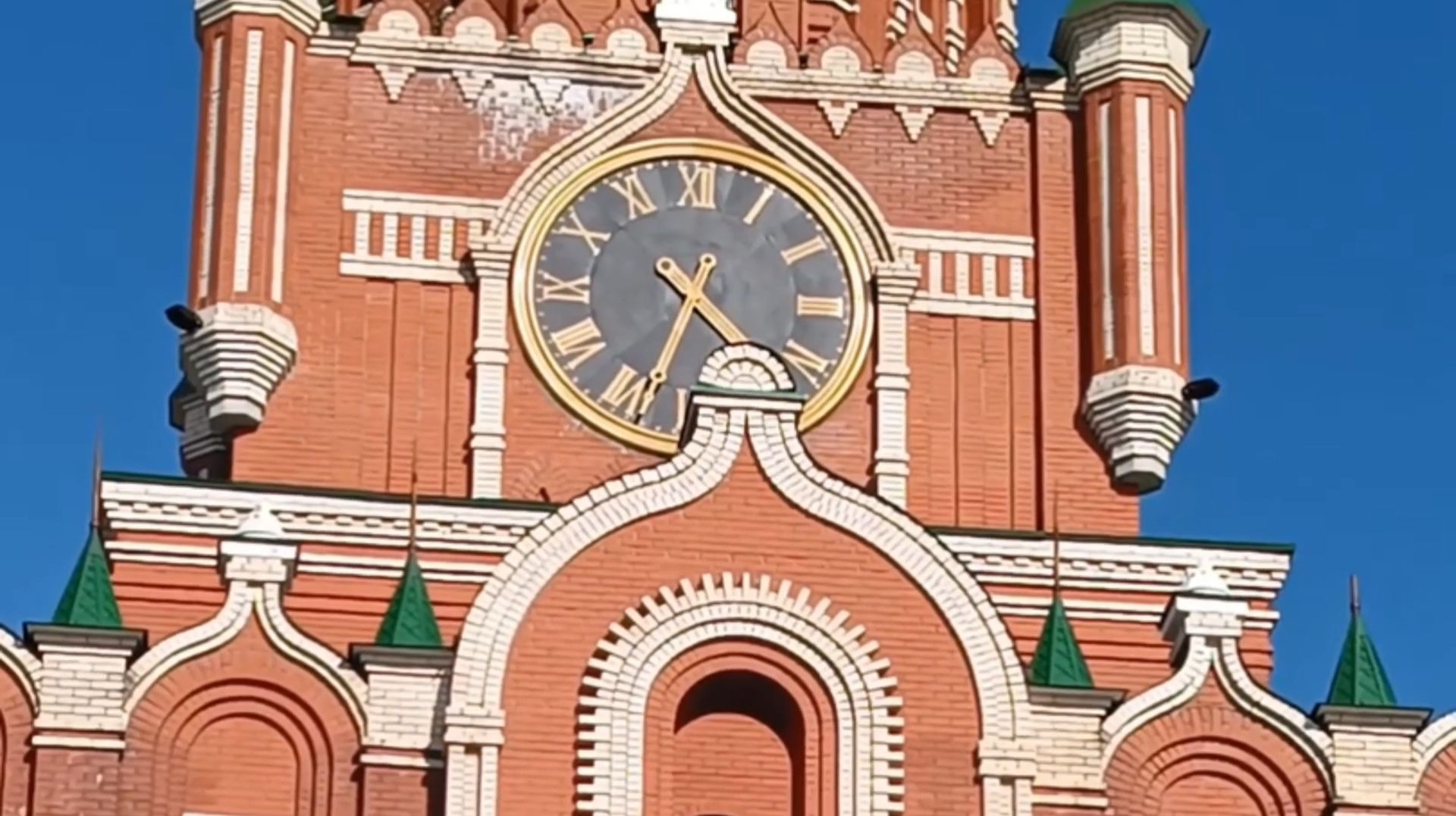 ЙОШКАР-ОЛА. ВЕСЕЛО НА ПЛОЩАДИ смотреть онлайн