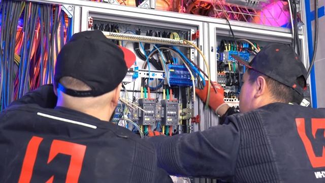 Подключение электрощитов, собранных компанией "Электромастер" смотреть онлайн