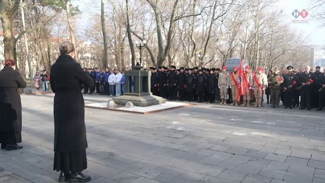 Сегодня новороссийцы почтили память героических защитников Ленинграда. смотреть онлайн