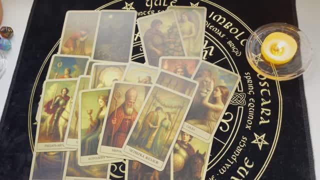 Его отношение к Вам до и после... Гадание на Таро смотреть онлайн