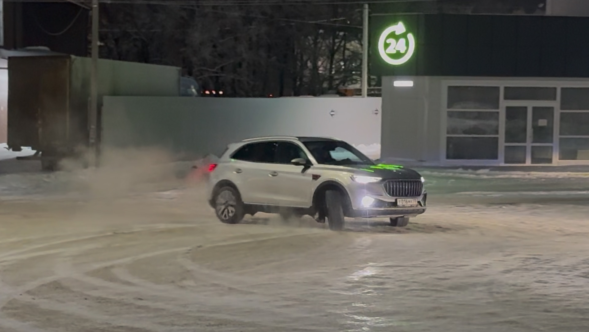 Дрифт Hongqi HS5 смотреть онлайн