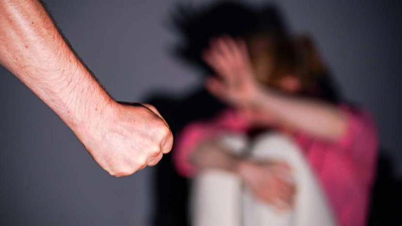 Избитая модель Тартанова согласилась на мировую с экс-бойфрендом смотреть онлайн