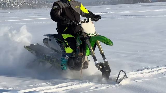 Зима — не повод стоять в гараже😎 Гусеничный комплект для кросс, эндуро мотоциклов PROMAX ALIEN! смотреть онлайн