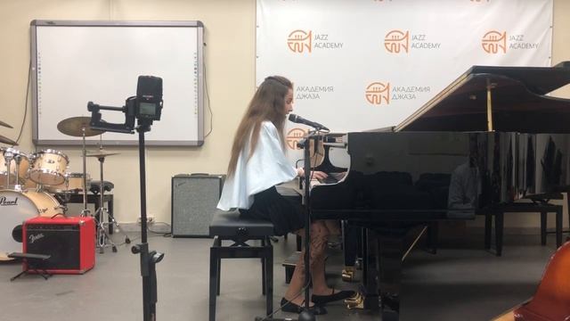 Кирилова Милана. А.ЭшпайВ. Карпеко Облака.