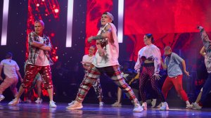 МЫ МЕЧТАЕМ (эстрадный хип-хоп)