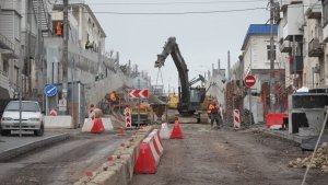 Работы на улице Адмирала Октябрьского завершены на 70%