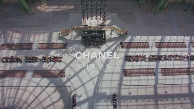Показ коллекции Chanel Cruise 2019-2020 смотреть онлайн