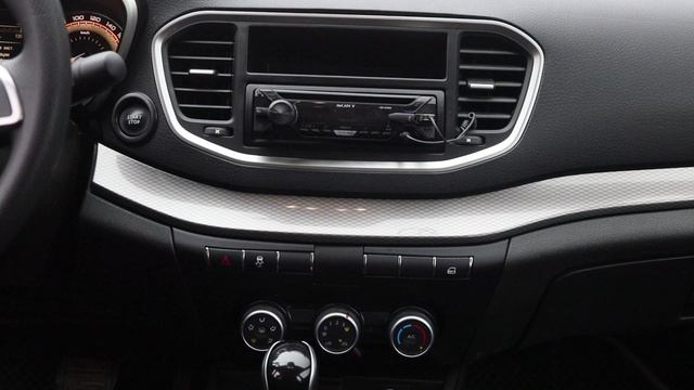 LADA Vesta смотреть онлайн