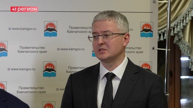 О ЛИКВИДАЦИИ ПОСЛЕДСТВИЙ ЦИКЛОНОВ НА КАМЧАТКЕ ГОВОРИЛ С ЖУРНАЛИСТАМИ ПОЛПРЕД ПРЕЗИДЕНТА • НОВОСТИ смотреть онлайн