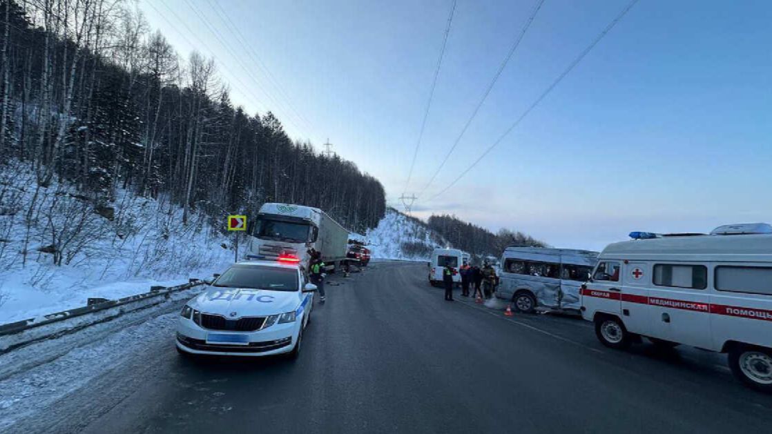 Уголовное дело возбудили после ДТП с автобусом в Иркутской области смотреть онлайн