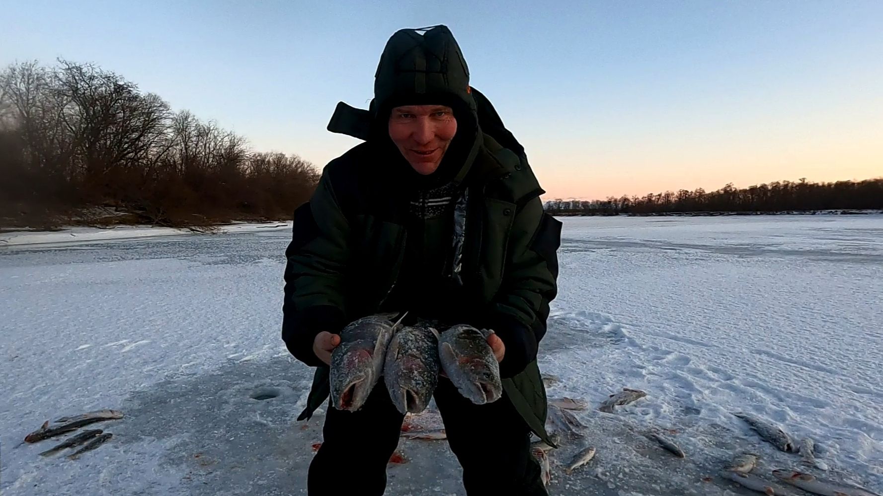 КАМЧАТКА - Рыбацкий рай #5 Вечер в избе смотреть онлайн