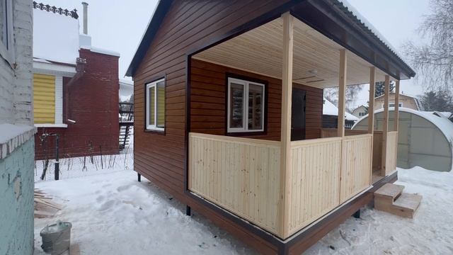 Обзор Каркасного дачного домика 5/5м от компании Лесное раздолье Омск смотреть онлайн