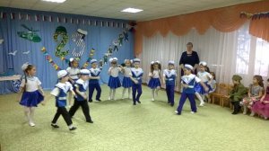 Танец моряков и морячек в детском саду