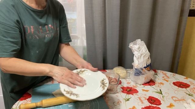 Делаю чебуреки, разговоры. смотреть онлайн